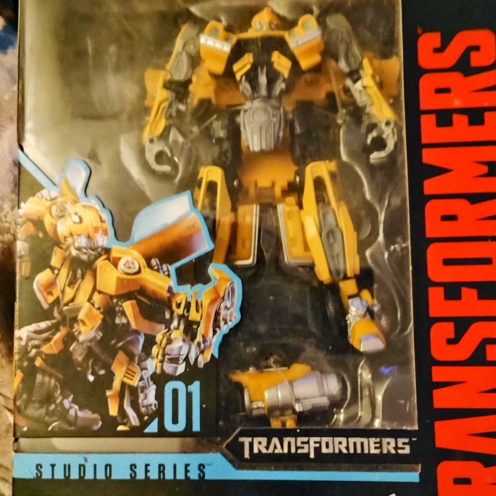 Studio Series Bumblebee Action Figure (1976 Camaro)